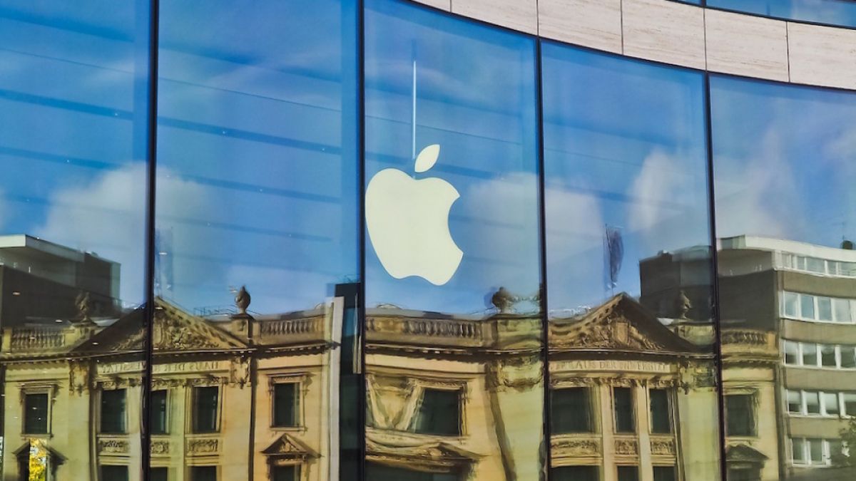 Тръмп отправи призив към Apple