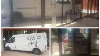 Управителят на барикадирания хотел, пълен с туристи, проговори за кошмара