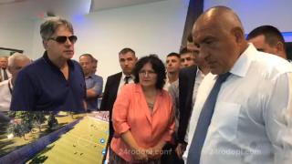 Бойко Борисов дава пари за стадиона в Кърджали, "умуват" за размера 