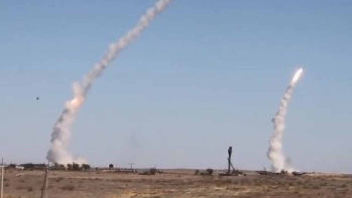 С-400 свали цели, летящи със скорост повече от 2000 км/ч ВИДЕО