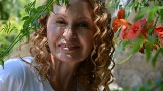 Илиана Беновска показа перфектно тяло на плажа СНИМКИ