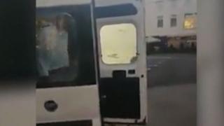 Румънски полицаи спряха шофьор на маршрутка и се хванаха за главата ВИДЕО 