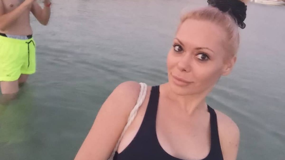 Албена Вулева емигрира, работи в Кипър като... СНИМКИ