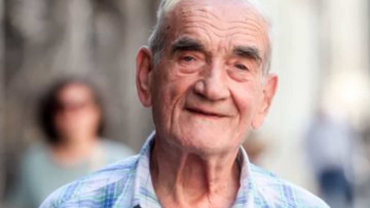 Журналистът Дамян Обрешков на 90 години: Казах на Живков: “Положението не е добро”, той се ядоса много