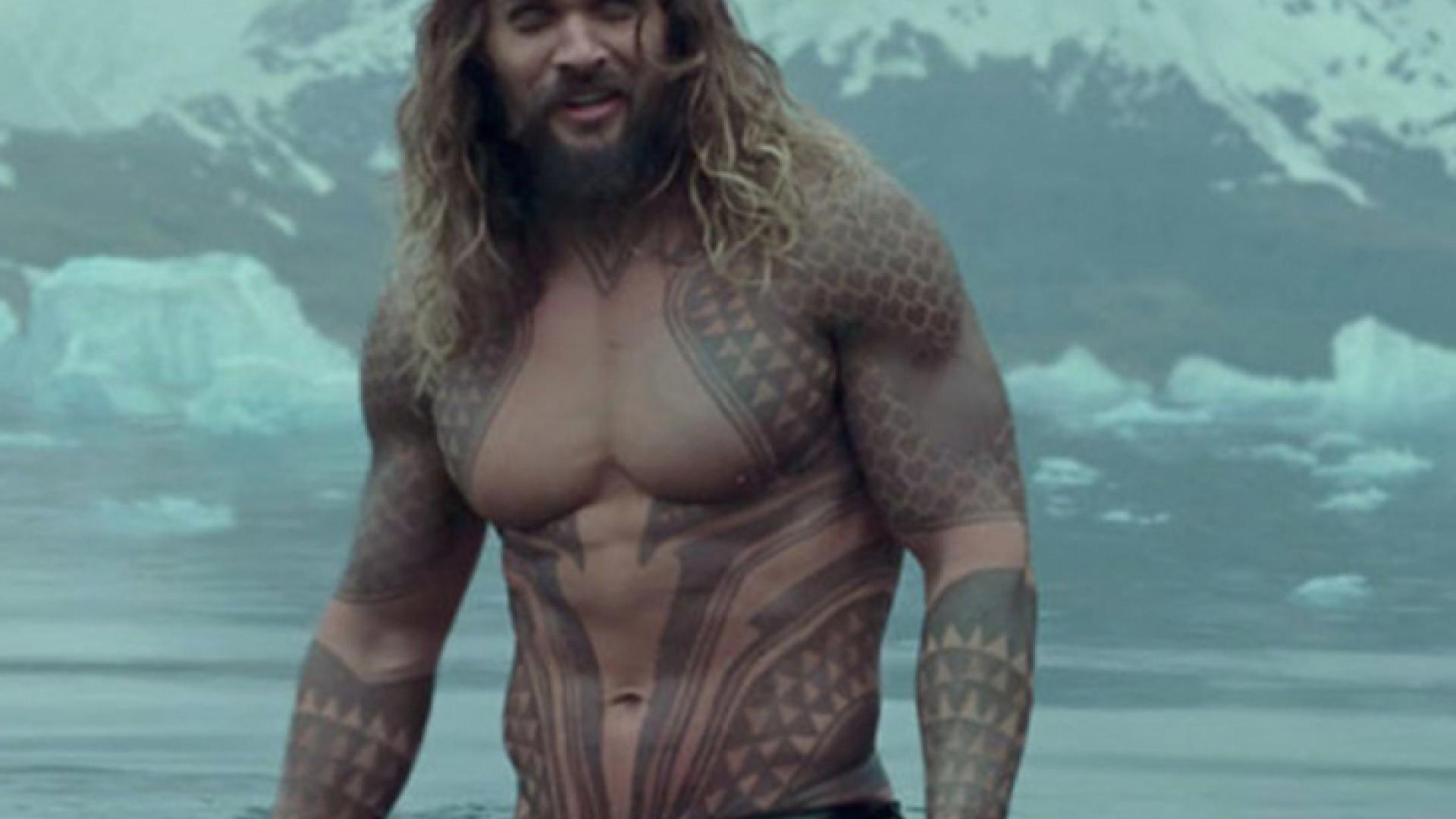 Джейсън Момоа e неузнаваем, след това което направи ВИДЕО