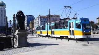 Секс история, свързана с трамвай, ошашави всички 18+