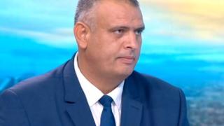 Шефът на АПИ обясни стоварват ли се нови боклуци под магистрала „Струма“