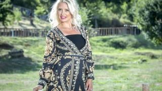 Вдовица на подземен бос възкръсва във „Фермата“! СНИМКА