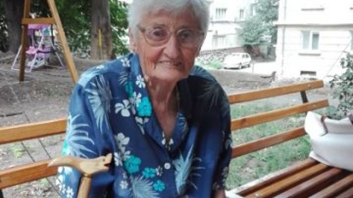 Иванка Антонова - момичето за всичко, което стана най-довереният режисьор на Тато