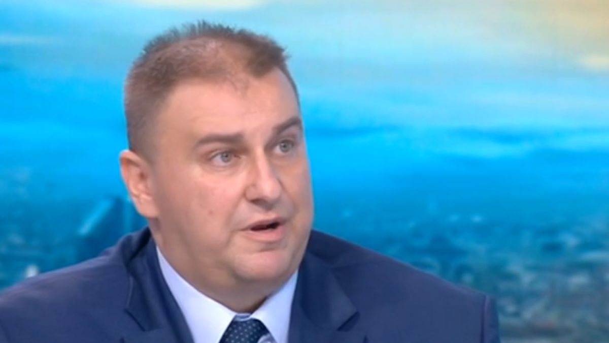 Емил Радев обясни разпределени ли са ресорите в новата ЕК