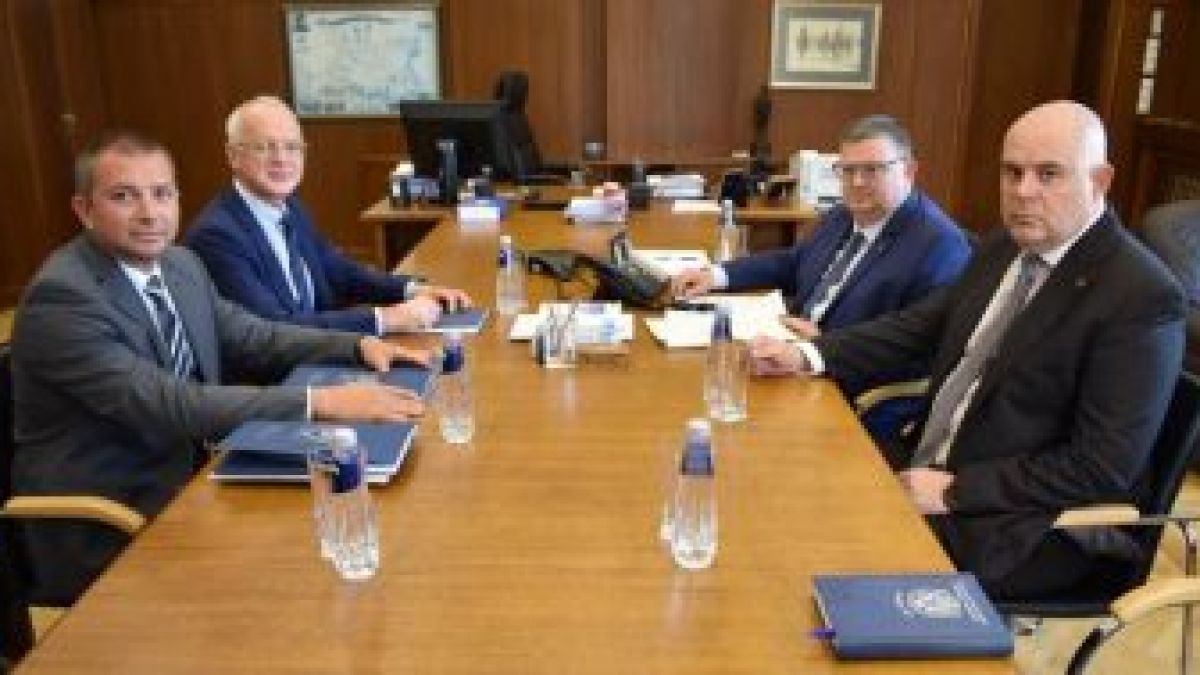 Сотир Цацаров и Иван Гешев проведоха среща с ръководството на АИКБ