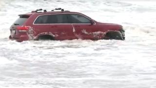 ВИДЕО от бавна и мъчителна смърт на Jeep Cherokee
