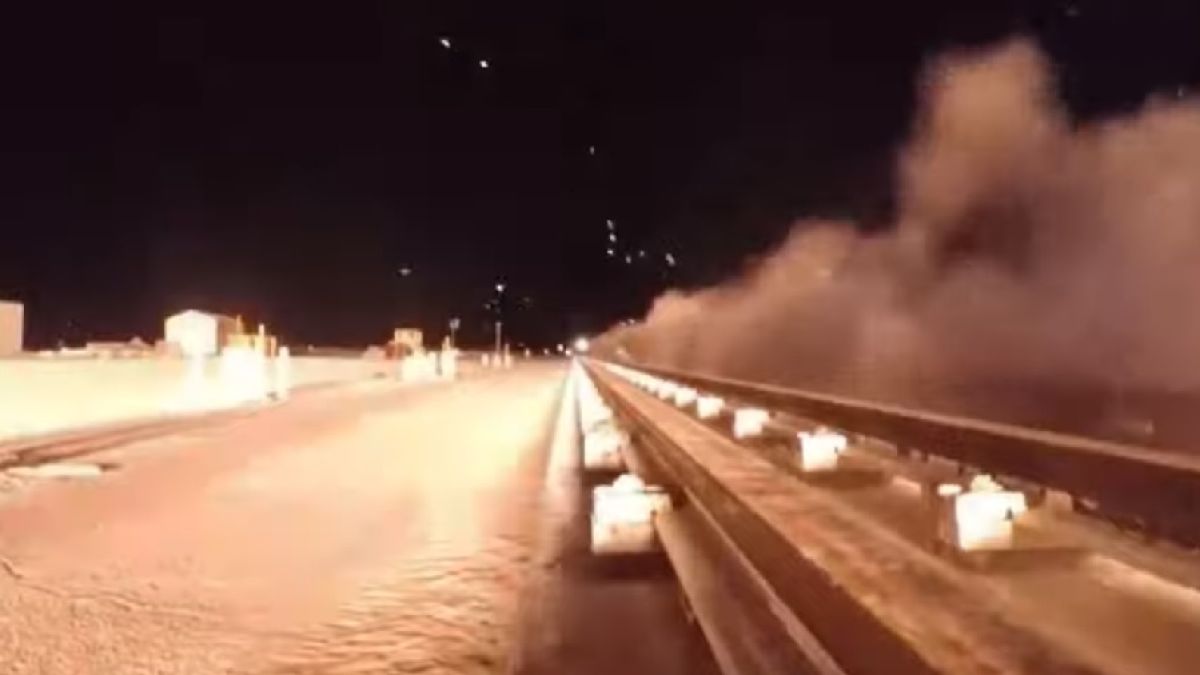Така изглеждат 10 хиляди км/ч ВИДЕО
