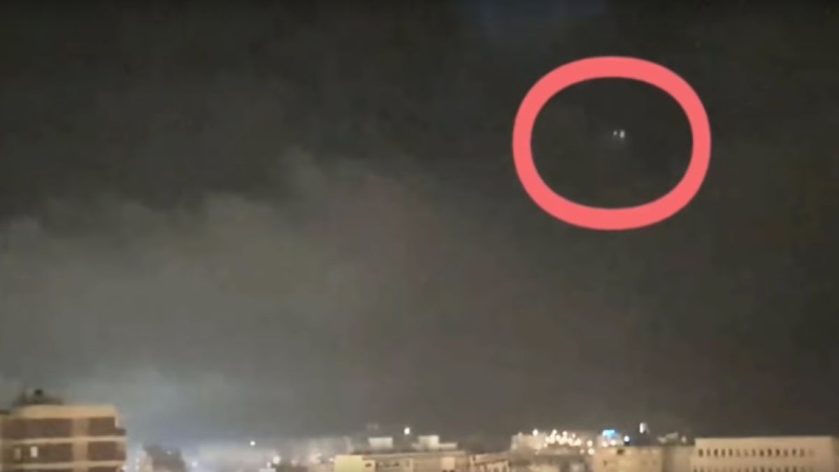 Мъж снима буря, но НАСА се шокира, след като видя кадрите ВИДЕО