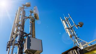 Швейцарците на бунт срещу 5G мрежата
