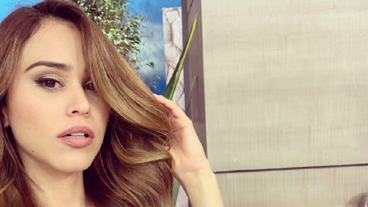 Хакнаха профила на най-сексапилната синоптичка в света и изтекоха СНИМКИ 18+