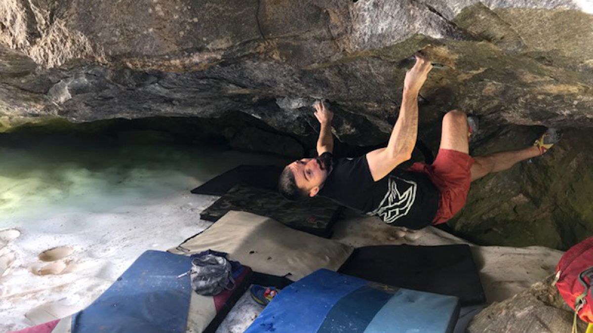 Мълния удари млад търновец, докато катери планина в Колорадо 