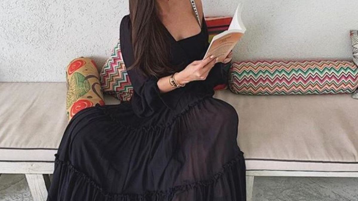 Популярни личности налагат четенето на книги като мода СНИМКИ