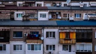 Снимки на панелки със заглавие: "София, България - чиста красота!" разсмяха Източна Европа!