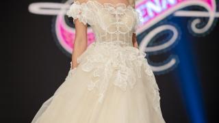 Българска висша мода завладя подиума на Седмицата на модата в София