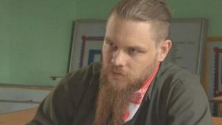 Убиецът Полфрийман прецакан, излиза на свобода, ама не съвсем