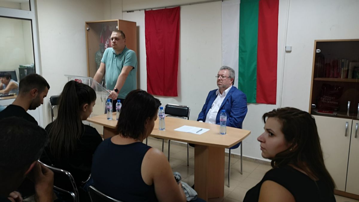 Николай Радев от Пловдив: „Разликата между нас и останалите е в отношението към хората“
