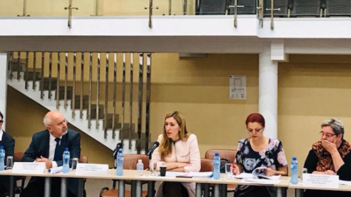 Министър Ангелкова за туризма по Черноморието: Сезон 2019 бе ...