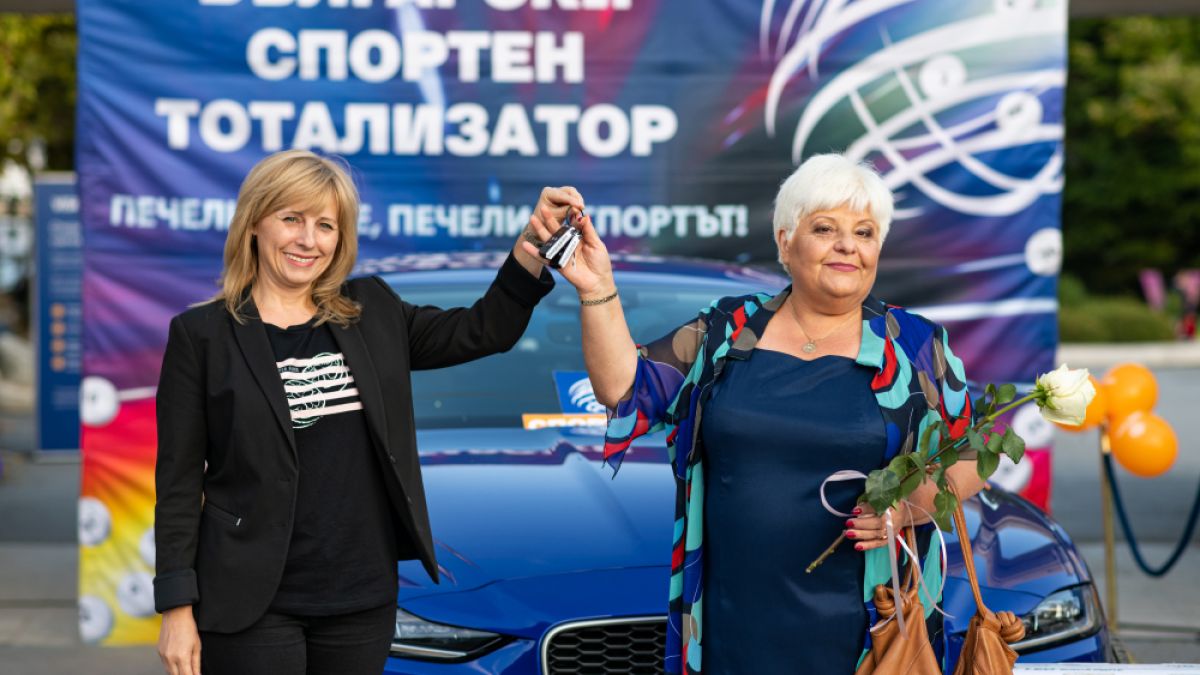 С чисто нов Ягуар ХЕ и с много печалби пристигна Спорт тото във Варна