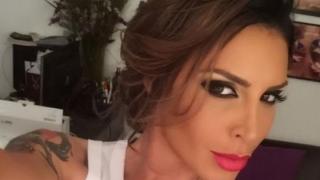 Черната Златка полугола до сина си! СНИМКИ 18+