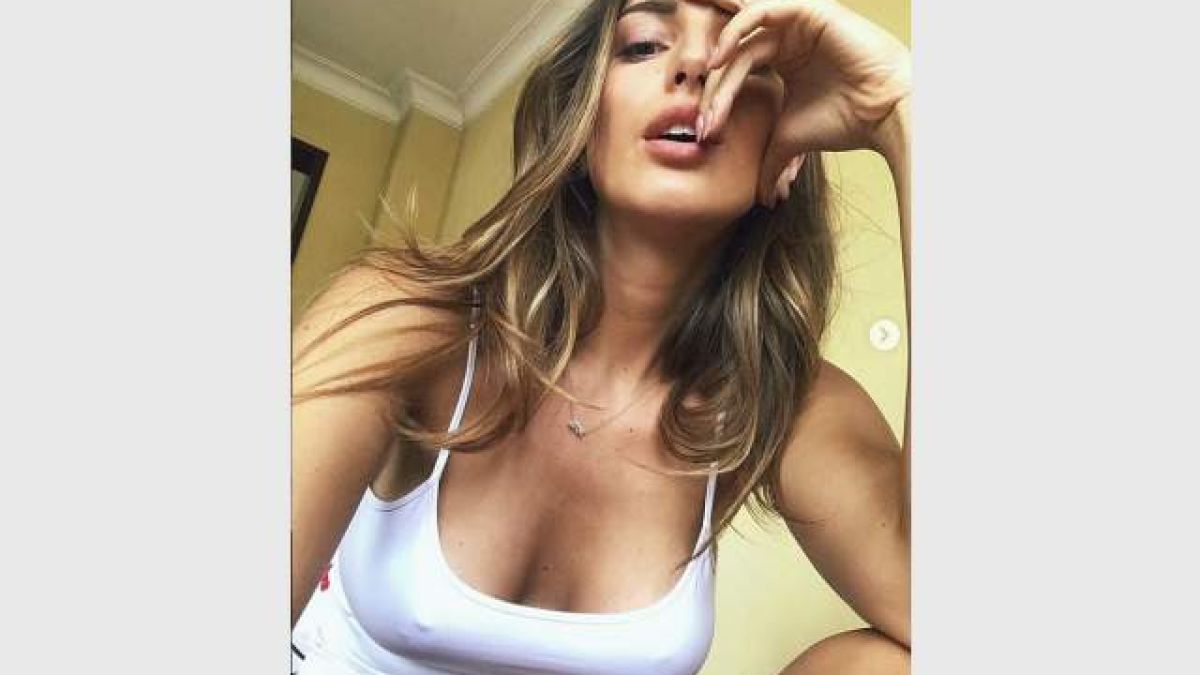 Алекс Богданска нагорещи мрежата със СНИМКИ 18+