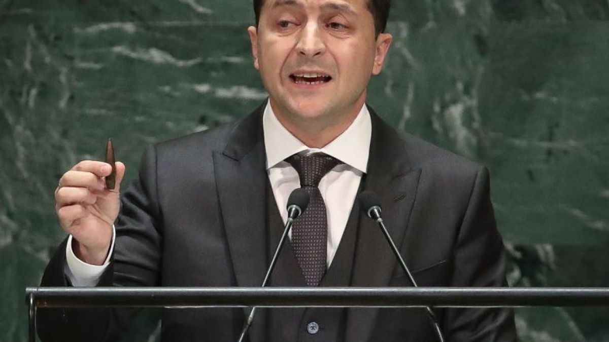 Зеленски от трибуната на ООН: Русия води война срещу нас в центъра на Европа