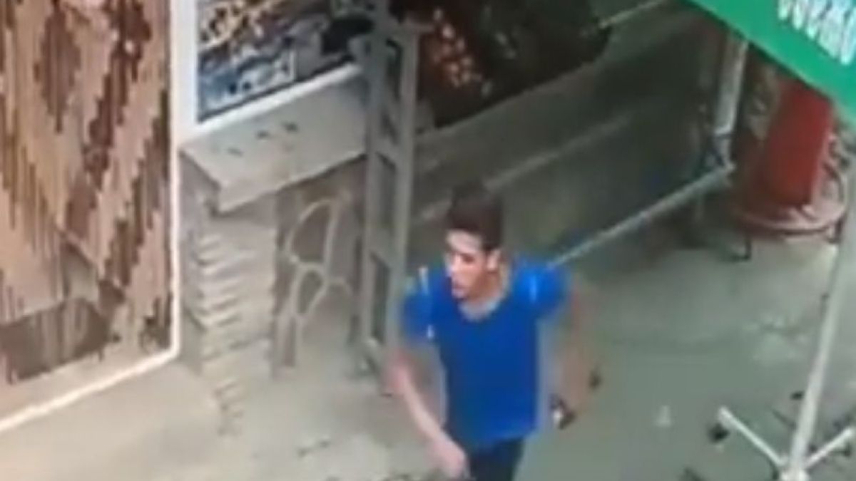 Чевръсто цигане извърши нещо много гнусно до гарата в Казанлък ВИДЕО 