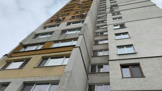 Шок! Малкият Митко оцеля по чудо след полет от 13-ия етаж