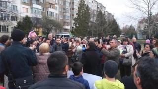 Протестър и протеже на Мая Манолова отива на прокурор