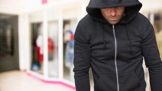 Влюбен до уши апаш извърши най-странния обир 