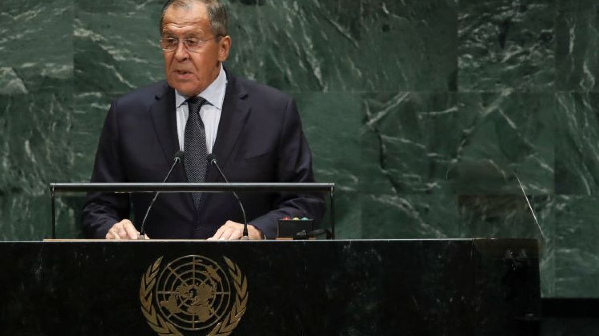 Сергей Лавров: Мен майка ми ме е учила, че е неприлично...