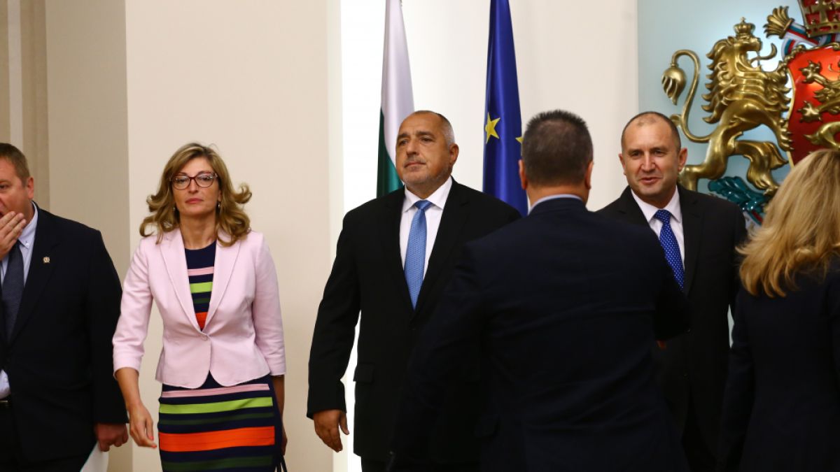 Румен Радев огласи какво са докладвали спецслужбите за миграционния натиск 