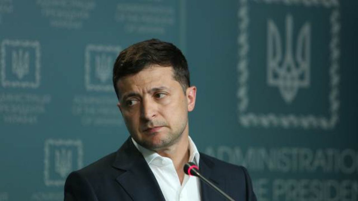 Резил: Зеленски копира свой указ от документ на ООН