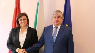 Руският посланик гостува на Нинова на „Позитано“ СНИМКИ