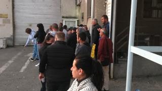 Кърджалийци окупираха Пътна полиция по тъмна доба СНИМКА