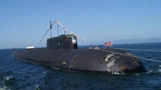 Крайцерът “Омск” често се нарича “убиец” или “кошмар” на самолетоносачите