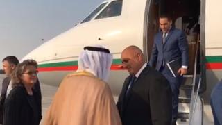 Посрещнаха Бойко Борисов като крал в ОАЕ ВИДЕО