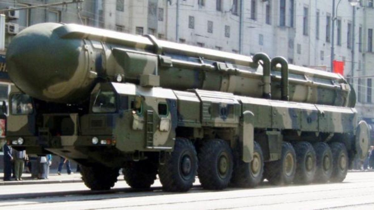 До САЩ за 30 минути: В Китай демонстрираха балистичната ракета „Дънфън-41”