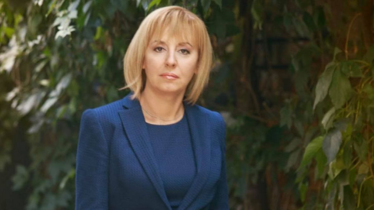 Манолова отвърна на провокацията: Жалки хора, не са намерили правилния човек, когото да уплашат