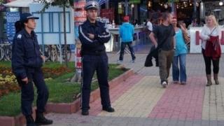 Подивял британски бизнесмен скочи на бой на ченгета в Слънчев бряг