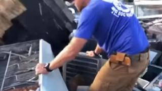 Не е за вярване какво намериха под руини след урагана Дориан ВИДЕО