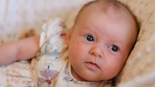 Майка с две вагини загуби едно, но роди друго дете СНИМКИ