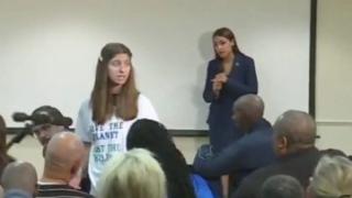 Тотално изтрещяла активистка: Бомбардирайте Русия и изяжте децата