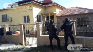 От последните минути: Арестите във Ветово станаха 10! Социални взеха детето на... СНИМКИ