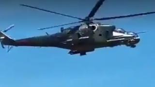 Разрушителен парад: „Летящият танк“ Ми-35 унищожи трибуна с публика ВИДЕО